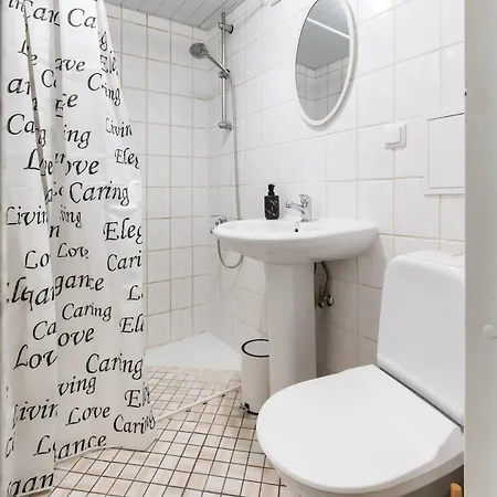 Apartment 15th Century Flat With Parking, High Ceilings